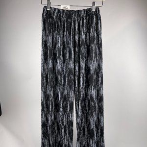 Monochrome Print Wide-Leg Pants